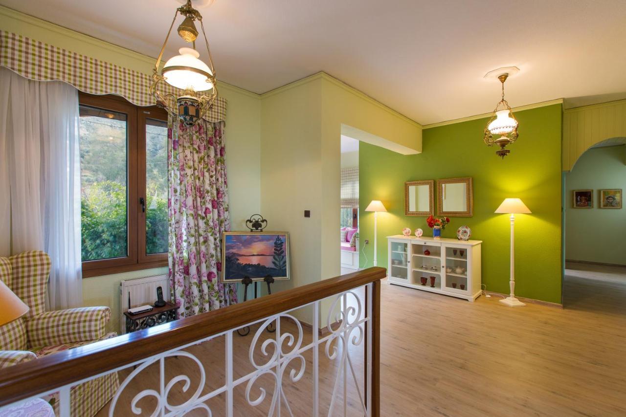 Beachfront Family Villa Katerina With Private Pool, Playground, Bbq & Amazing Sea Views! Petres  Luaran gambar