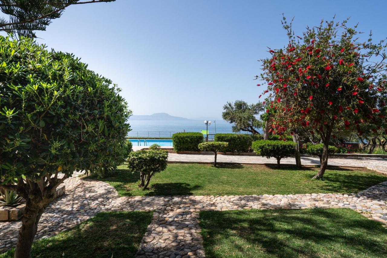 Beachfront Family Villa Katerina With Private Pool, Playground, Bbq & Amazing Sea Views! Petres  Luaran gambar
